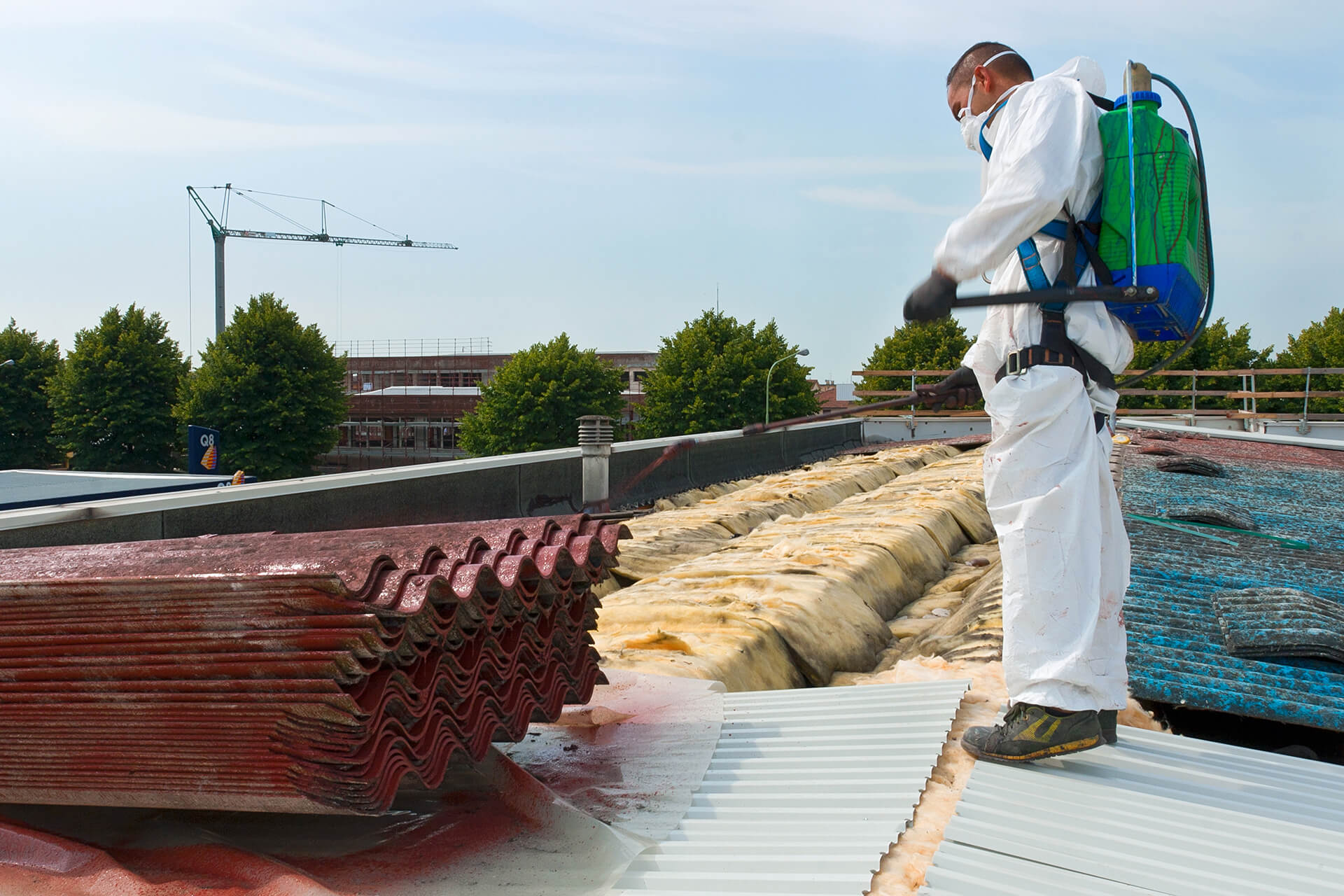 Koniec dachów z eternitu z dodatkiem azbestu – muszą zniknąć do końca roku 2032